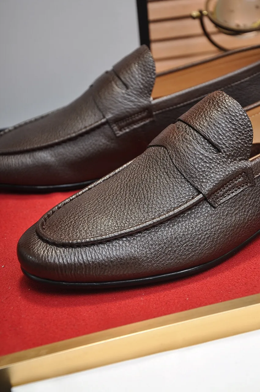 Men's shoes 💰520💶【GUCCI】 (High-end Niuli) New 🍀Gucci* - top version Gucci Peas shoes! Made of imported original cowhide, the inner top layer is comfortable cowhide lining! Original wear-resistant rubber outsole! High quality products! Code number 38-44!
